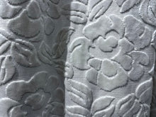 Load image into Gallery viewer, Cream b/g with Cream Velour raised pattern, lined &amp; I/L, Pinch Pleat 4008d

