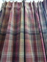 Load image into Gallery viewer, Multi colour Check, Lined, Pinch Pleat, 4009a
