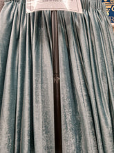 Load image into Gallery viewer, Espinoza seafoam, teal velour, lined, Iliv 30
