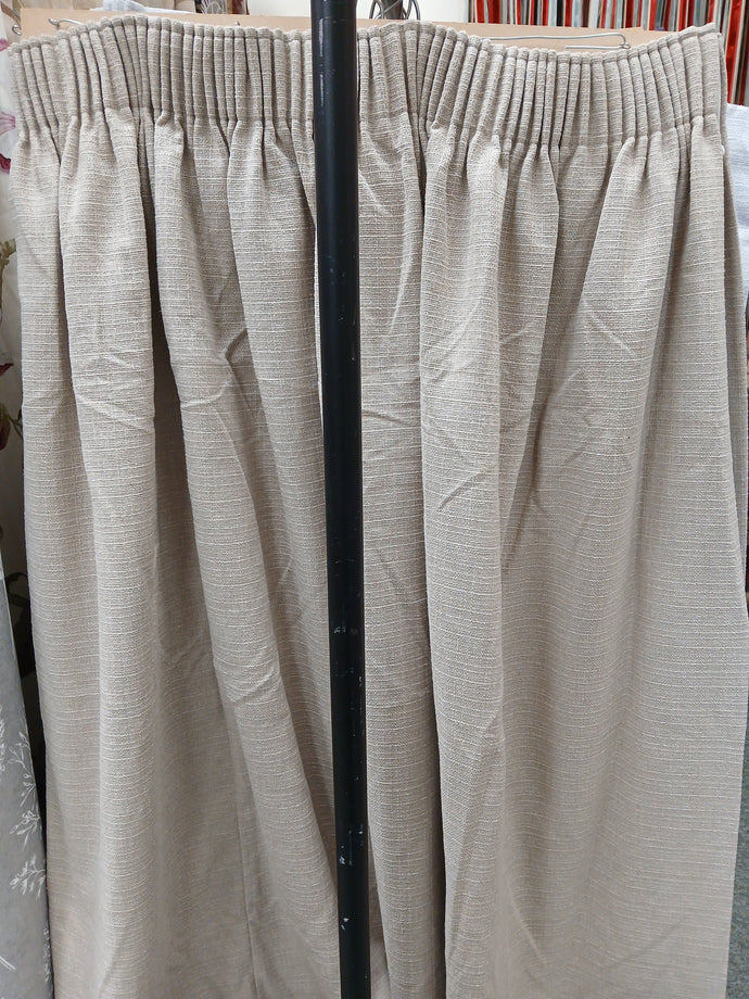 Plain Beige, lined, Iliv 45.