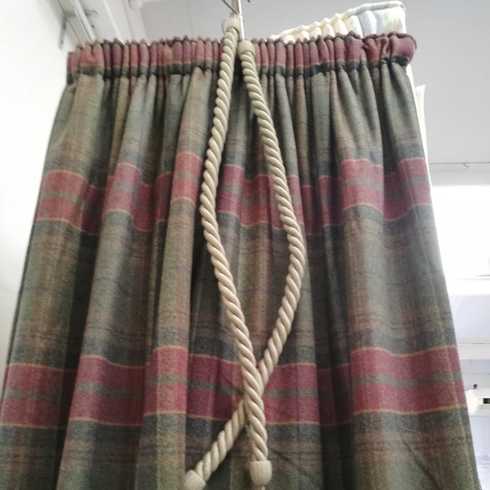 Green & red wool tartan, lined & I/L, 3366g